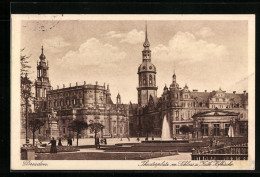 AK Dresden, Theaterplatz Mit Schloss Und Kath. Hofkirche  - Dresden