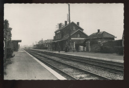 80 - FRESSENNEVILLE - LA GARE DE CHEMIN DE FER - Autres & Non Classés