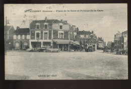 80 - ALBERT - PLACE ET AVENUE DE  LA GARE - CAFE DES VOYAGEURS - CAFE CONTINENTAL - Albert