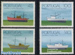 Portugal 1994 Fishing Vessels 4v, Mint NH, Nature - Transport - Fishing - Ships And Boats - Unused Stamps