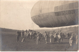 TH AVIATION DIRIGEABLE - Carte Photo à Situer - Ballon Parachute - Animée - Belle - Zeppeline