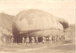 TH AVIATION DIRIGEABLE - Photo 13 * 9 Cm à Situer - Ballon Parachute - Animée - Belle - Airships