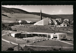 AK Willingen, Ortsansicht Mit Moderner Kirche  - Altri & Non Classificati