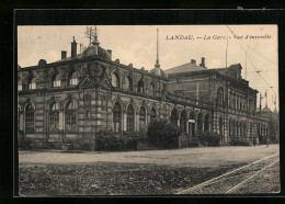 AK Landau, La Gare, Vue D`ensemble, Bahnhof  - Landau