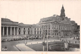 37 TOURS L HOTEL DE VILLE - Tours