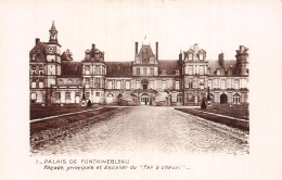 77 FONTAINEBLEAU LE PALAIS - Fontainebleau