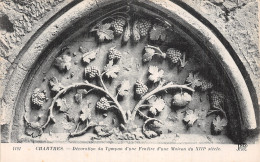 28-CHARTRES DECORATION DU TYMPAN D UNE FENETRE-N°5193-H/0023 - Chartres