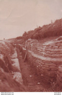 UNE TRANCHEE   WW1 PHOTO ORIGINALE 8 X 5 CM - Guerre, Militaire