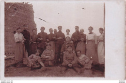CARTE PHOTO SOLDATS ALLEMANDS ET CIVILS DEUTSCHEN SOLDATEN GUERRE 14/18 WW1  M5 - War 1914-18