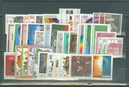 RFA  Année Complete  1979  * *  TB   - Unused Stamps