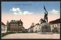 AK Neuruppin, Am Kriegerdenkmal  - Neuruppin