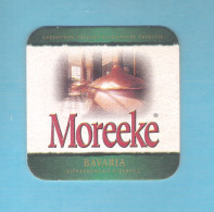 Bierviltje - Sous-bock - Bierdeckel  BAVARIA - MOREEKE   (B 1382) - Beer Mats