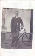 Cyclisme - Carte Photo -  Belgique - Homme Posant Fierement Avec Son Velo - 1902 - Cycling