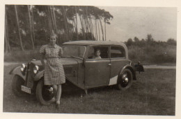 Photographie Vintage Photo Snapshot Automobile Voiture Car Auto Enfant - Auto's