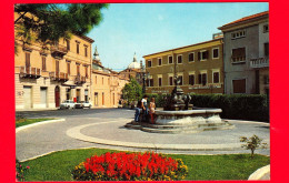 ITALIA - Marche - Cartolina Non Viaggiata - Loreto (Ancona) - Piazza E Fontana Dei Galli - Autres & Non Classés