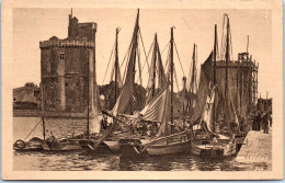 17 LA ROCHELLE - Carte Postale Ancienne, Voir Cliche [REF/S002914] - Autres & Non Classés