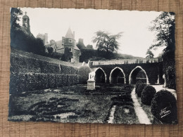 JOSSELIN Jardins Dans Les Anciens Fossés Du Château - Autres & Non Classés