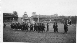 Photographie Vintage Photo Snapshot Militaire Uniforme Armée Paris Défilé - Guerre, Militaire