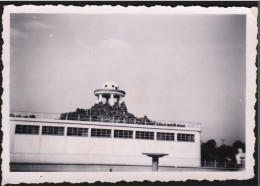 Jolie Photographie De La Piscine Alfred Nakache De Toulouse Dans Les Années 40, Architecture, Monument 5,9 X 8,6 Cm - Orte