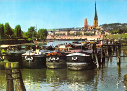 76 ROUEN Le Port Fluvial Et La Cathédrale , PENICHES - Rouen