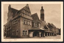 AK Löwenberg I. Schl., Blick Auf Das Rathaus  - Schlesien