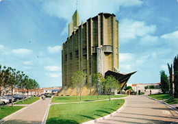 17 ROYAN EGLISE NOTRE DAME - Royan