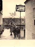 P-24-T.BR-2735 : PHOTOGRAPHIE DE VOYAGE. TOLEDE. HOTEL CHARLES V. 1955. ESPAGNE - Orte