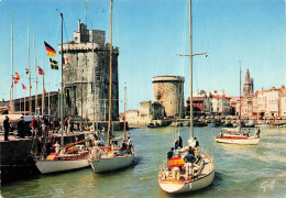 17 LA ROCHELLE LE VIEUX PORT - La Rochelle