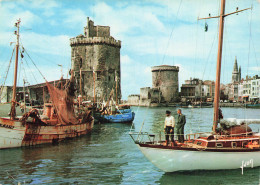 17 LA ROCHELLE ENTREE DU VIEUX PORT - La Rochelle