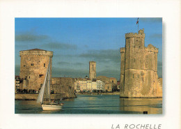 17 LA ROCHELLE ENTREE VIEUX PORT - La Rochelle