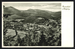 AK Krummhübel, Ortsansicht M. Hochgebirge  - Schlesien