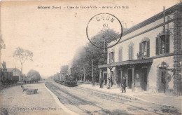 GISORS - Gare De Gisors-Ville - Arrivée D'un Train - Gisors