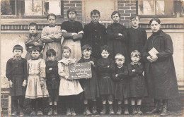 BACQUEPUIS - Carte Photo - Groupe De L'école - Année Scolaire 1916-1917 - Autres & Non Classés