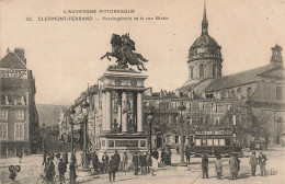 FRANCE - Clermont Ferrand - Vercingétorix Et La Rue Blatin - L'Auvergne Pittoresque - Animé - Carte Postale Ancienne - Clermont Ferrand