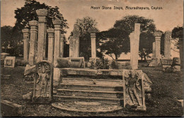 N°3993 W -cpa Moon Stone Steps, Anuradhapura - Sri Lanka (Ceylon)