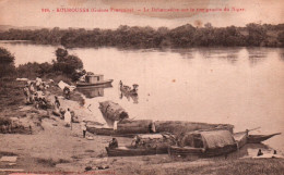 CPA - GUINÉE Française - KOUROUSSA - Débarcadère Sur La Rive Gauche Du Niger - Edition A.James - French Guinea
