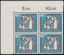 246 Kinderpflege 40+10 Pf Kinderschwester ** Eck-Vbl O.l. Zähnung 0-1 - Unused Stamps