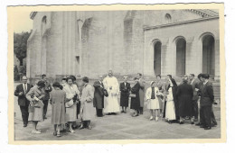 CPA CARTE PHOTO TRES ANIMEE UN JOUR D'ORDINATION A L'ABBAYE D'ORVAL, BELGIQUE - Florenville