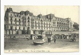 Calvados , Cabourg , La Plage , Vue Sur Le Grand Hotel - Cabourg