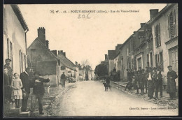 CPA Pouzy-Mésangy, Rue Du Vieux-Château, Vue De La Rue  - Otros & Sin Clasificación