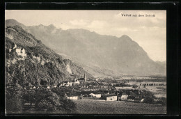 AK Vaduz, Ortsansicht Mit Schloss Und Alpenkette  - Liechtenstein