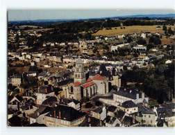 UZERCHE : Vue Panoramique Sur La Cité Et L'église Saint-Pierre - état - Other & Unclassified