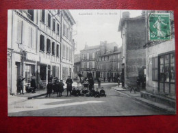F23 - 32 - Lombez - Place Du Marché - Edition B. Lassave - 1912 - Animée - Sonstige & Ohne Zuordnung