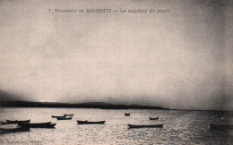 CPA - DJIBOUTI - Souvenir ... Coucher Du Soleil - Edition R.Vorperian - Djibouti