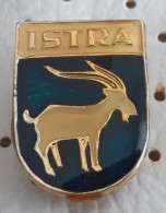 ISTRA Goat Coat Of Arms, Blason, Croatia Ex Yugoslavia Pin - Villes