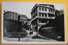 (BIA4) BIARRITZ- DESCENDE A LA PLAGE - RESTAURANT PETIT VATEL / ANIMATA PUBBLICITARIA - NON  VIAGGIATA - Biarritz