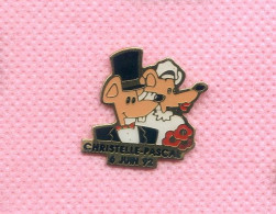 Rare Pins Mariage Christelle Pascal 6 Juin 1992 Rat Ou Souris Z282 - Animals