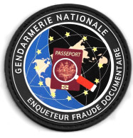 Ecusson PVC GENDARMERIE NATIONALE ENQUETEUR FRAUDE DOCUMENTAIRE - Police