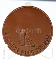 Franciaország DN "Conseil General De La Drome / La Droma Vous Réusst" Br Emlékérem Dísztokban, Kis Műanyag állvánnyal (6 - Unclassified