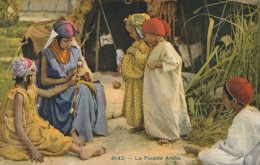 CARTE POSTALE ORIGINALE ANCIENNE : JEUNE FEMME PIN UP SEXY EROTIC ET ENFANTS FABRICANT UNE POUPEE ARABE ALGERIE - Professioni